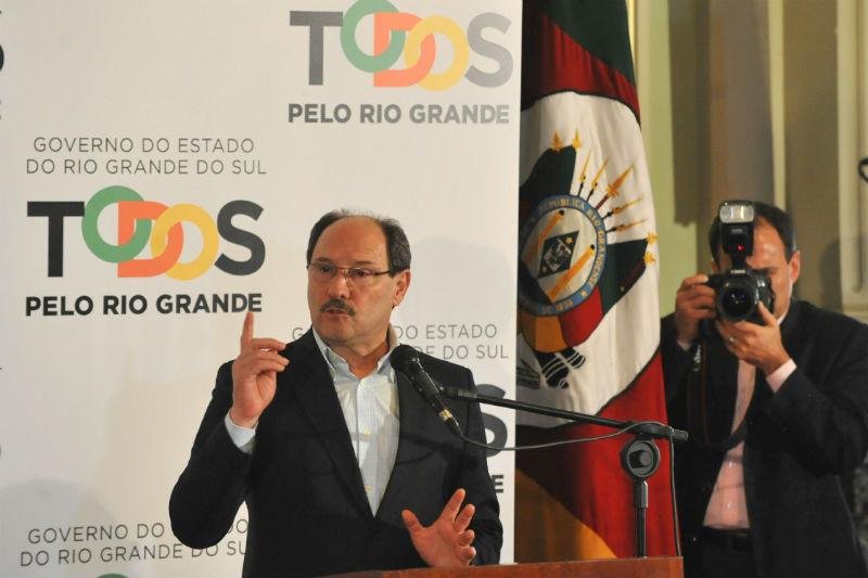 Sartori participa de reuni&atilde;o de governadores em Bras&iacute;lia 