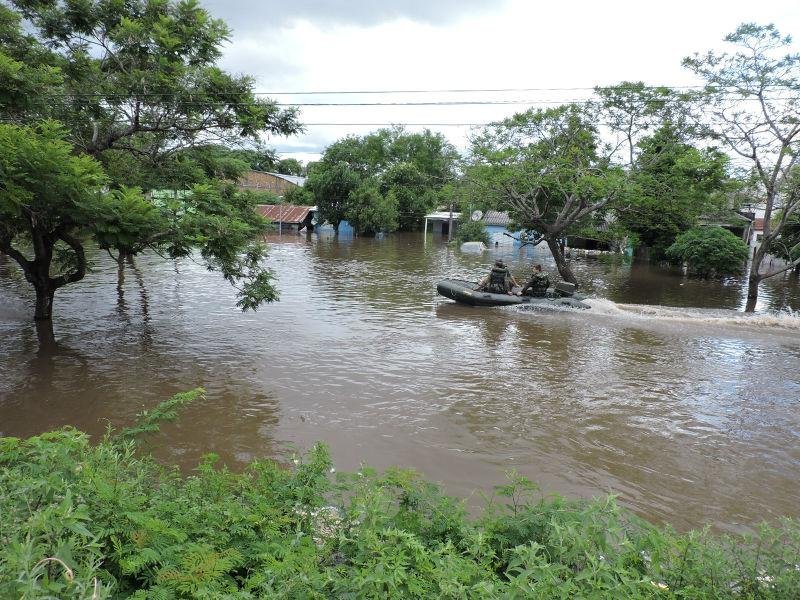 Enchentes afetam mais gravemente 17 munic&iacute;pios do RS