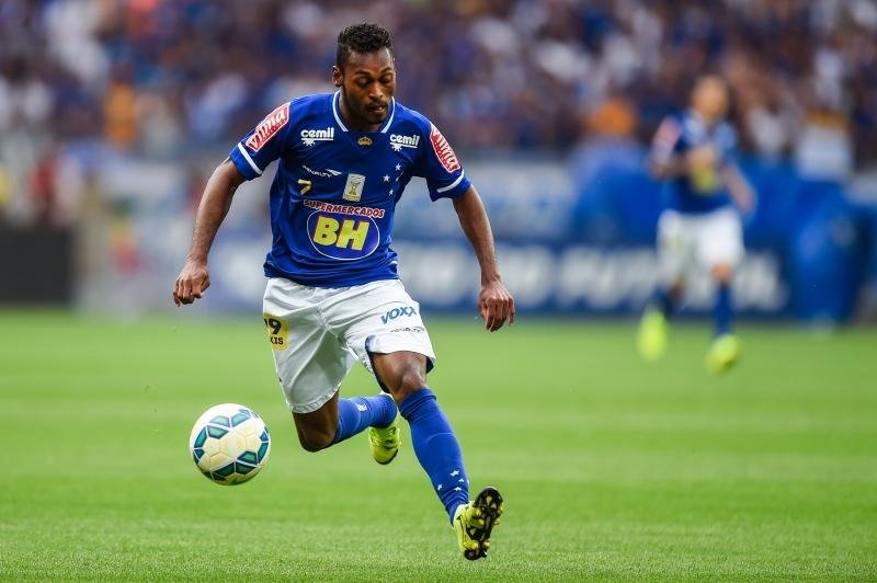 Meia-atacante do Cruzeiro deve ser oferecido ao Inter 