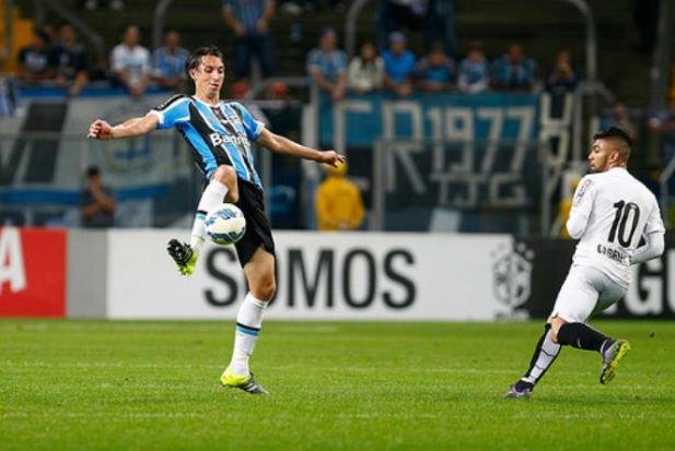 Geromel comemorou acerto para seguir no Gr&ecirc;mio