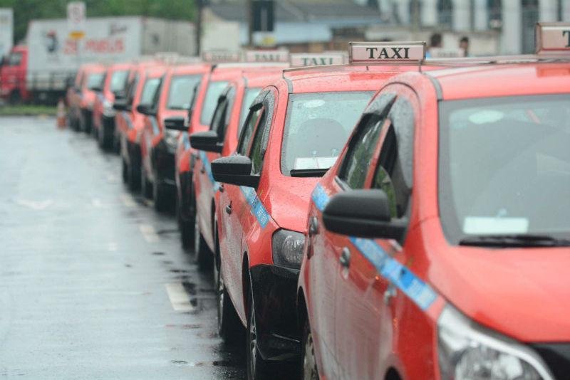 Munic&iacute;pios ter&atilde;o at&eacute; 11 de setembro para enviar cadastro dos taxistas