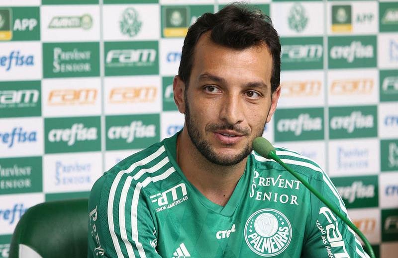 Zagueiro deixou o Corinthians ap&oacute;s o final da temporada de 2015