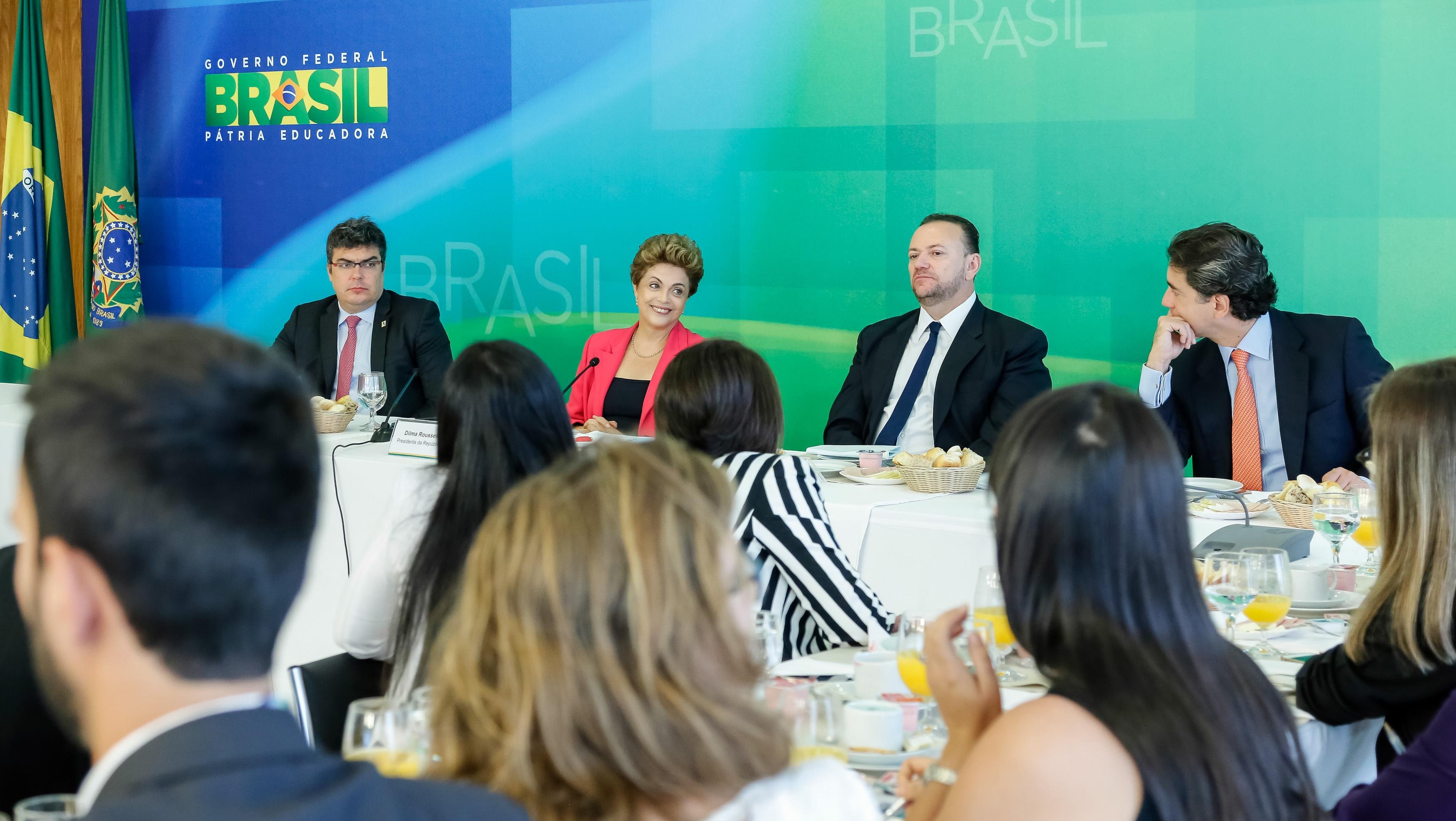 Presidente Dilma Rousseff teve durante caf&eacute; da manh&atilde; com jornalistas-setoristas do Pal&aacute;cio do Planalto