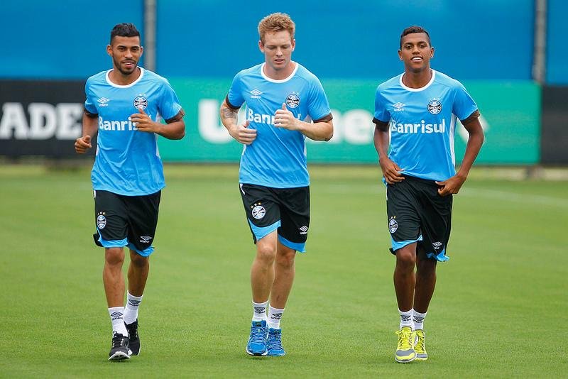 Gr&ecirc;mio dever&aacute; fazer um amistoso internacional na pr&eacute;-temporada