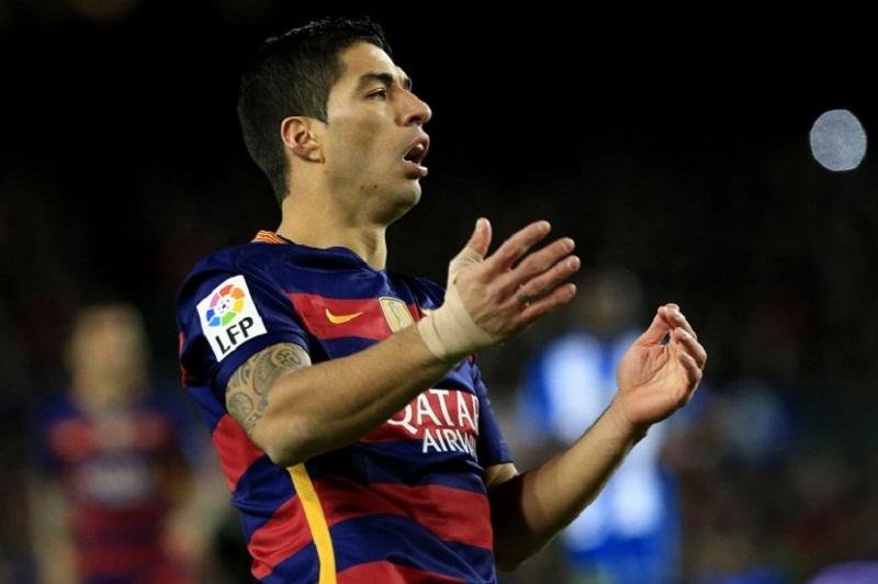 Su&aacute;rez leva gancho de 2 jogos por confus&atilde;o na Copa do Rei