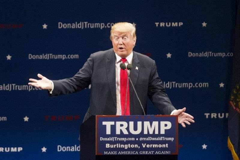 Trump desenterra caso Lewinsky para atacar Hillary Clinton