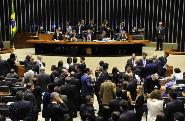 Ap&oacute;s recesso, Congresso dever&aacute; retomar trabalho de nove CPIs
