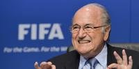 Blatter irá apelar da suspensão imposta pelo Cômite da Fifa