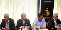 Clubes sul-americanos criam Liga para cobrar Conmebol