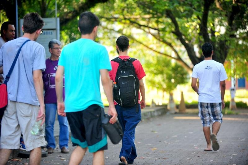 Candidatos fazem prova de Matem&aacute;tica e Hist&oacute;ria