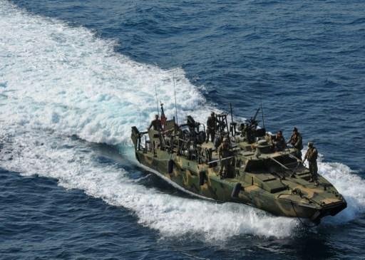 Libertados dez marinheiros dos EUA interceptados em &aacute;guas iranianas