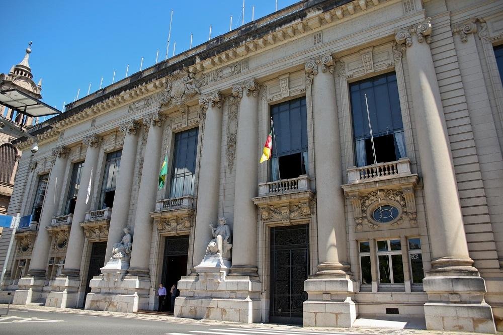 Com o novo decreto, a meta &eacute; manter as despesas em patamares semelhantes aos executados em 2015