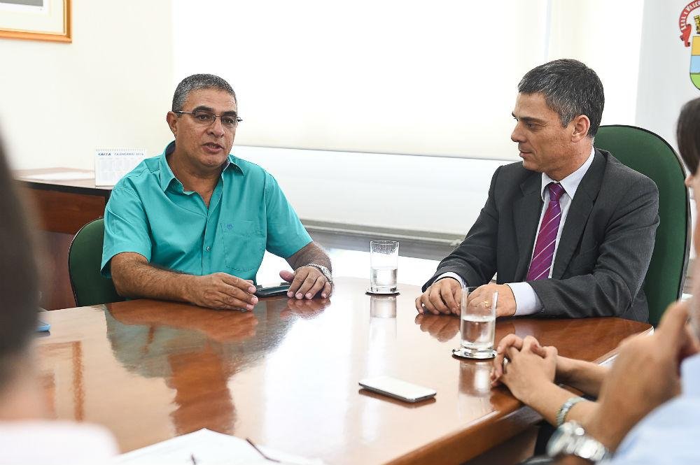 Roberto Kraid Pereira entra no cargo deixado por ex-prefeito de Viam&atilde;o, investigado por crime ambiental