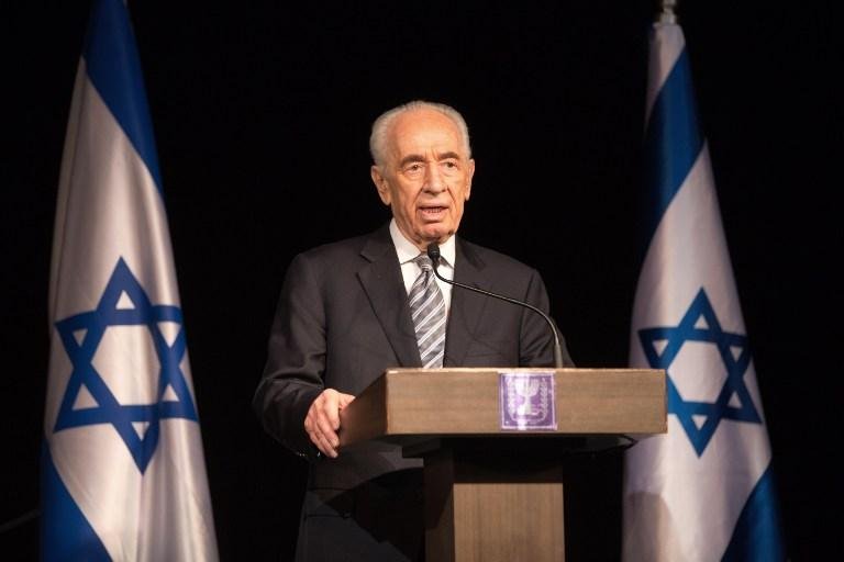 Shimon Peres &eacute; hospitalizado por problemas cardiovasculares