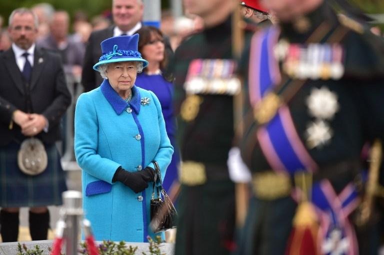 Ingresso de festa dos 90 anos da rainha Elizabeth custar&aacute; 215 d&oacute;lares