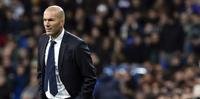 Zidane considera absurda punição ao Real Madrid por contratação ilegal de menores