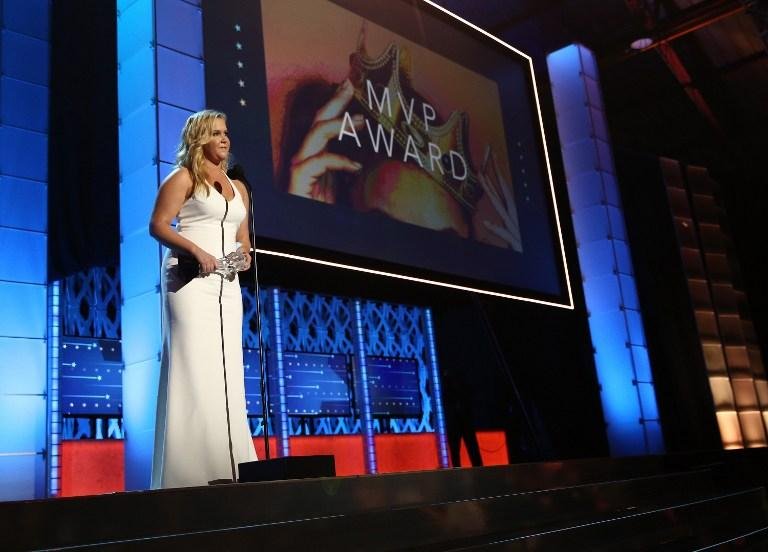 Amy Schumer levou dois pr&ecirc;mios no Critics Choice