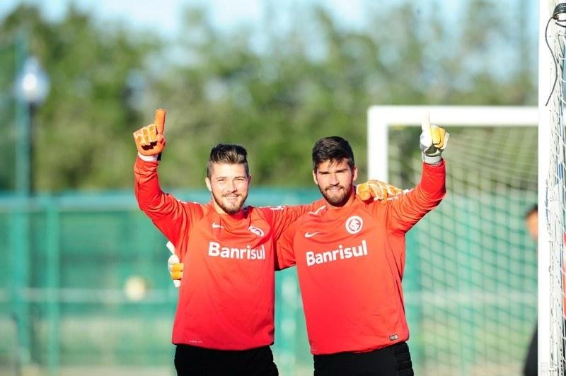 Alisson admitiu que est&aacute; pr&oacute;ximo de acertar ida para Roma