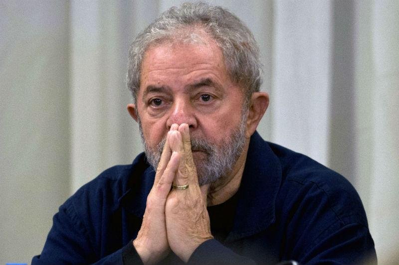 Ex-presidente se defendeu de suspeitas de corrup&ccedil;&atilde;o no esc&acirc;ndalo envolvendo a Petrobras 