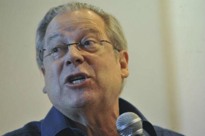 Dirceu quer ficar frente a frente com seus delatores