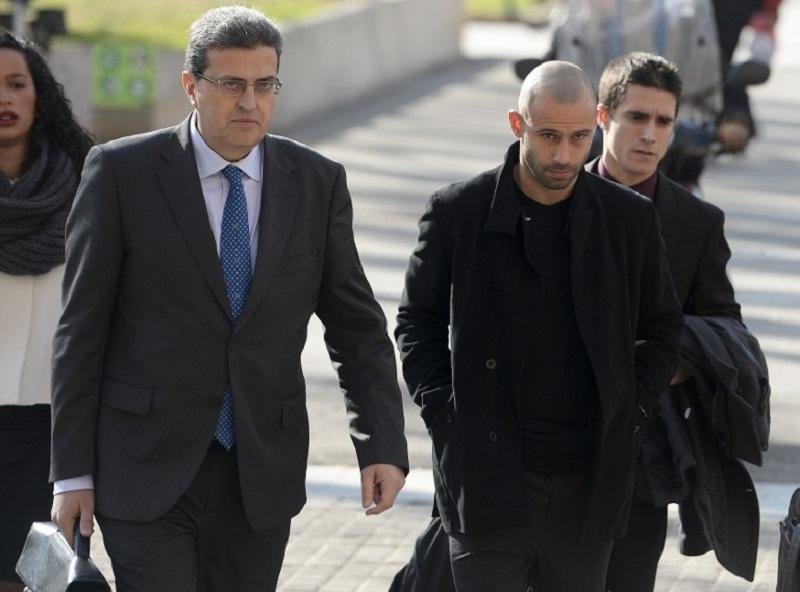 Javier Mascherano foi condenado a um ano de pris&atilde;o por fraude fiscal na Espanha