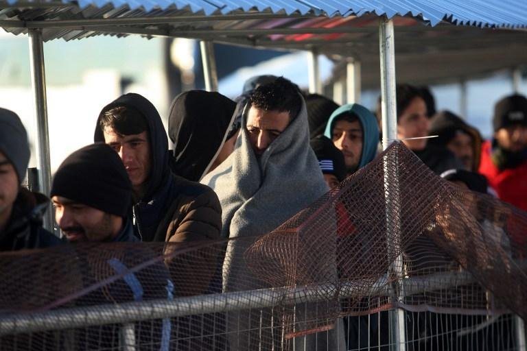S&oacute;cios europeus acusam Atenas de n&atilde;o fazer o suficiente para proteger suas fronteiras diante do fluxo migrat&oacute;rio 