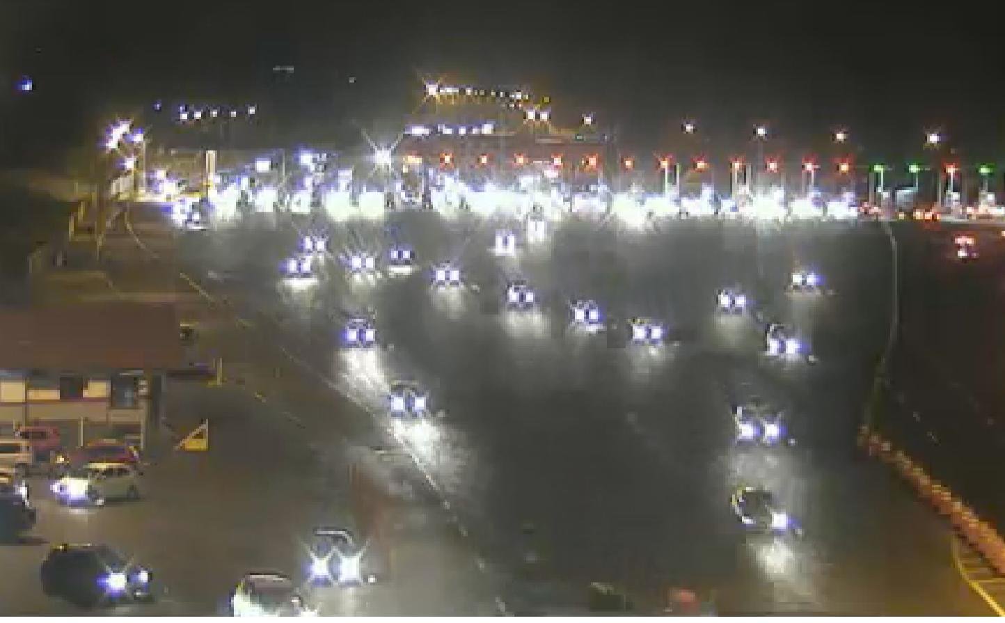 Freeway registrou movimento intenso neste domingo