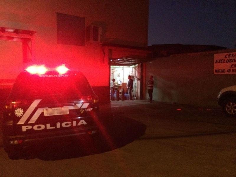 Caixa eletr&ocirc;nico &eacute; arrombado em supermercado de Porto Alegre