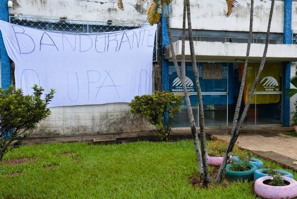 Contr&aacute;rios a novo modelo de gest&atilde;o, estudantes ocupam 27 escolas em Goi&aacute;s