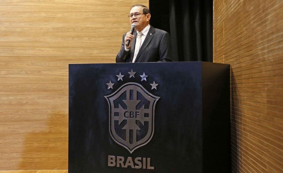 CBF emite nota e pro&iacute;be realiza&ccedil;&atilde;o da Primeira Liga em 2016