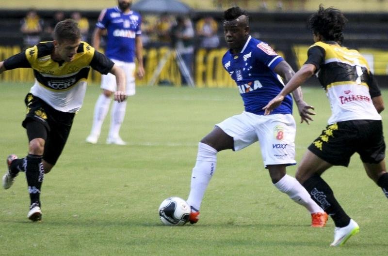 Com o resultado, as duas equipes ocupam o segundo lugar do Grupo A