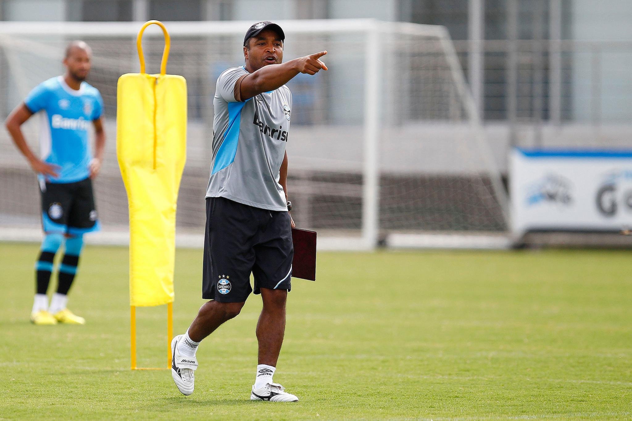 Gr&ecirc;mio treina finaliza&ccedil;&otilde;es antes de estreia no Gauch&atilde;o