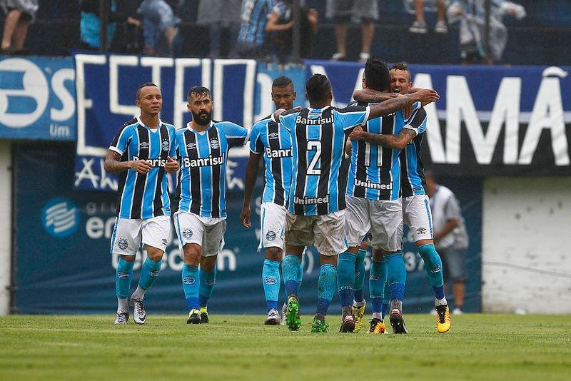 Gr&ecirc;mio deve repetir reservas na Primeira Liga