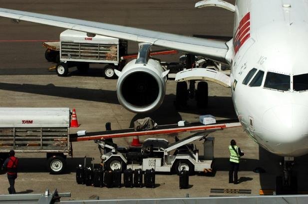 Greve de duas horas deve paralisar aeroporto entre as 6h e &agrave;s 8h desta quarta-feira