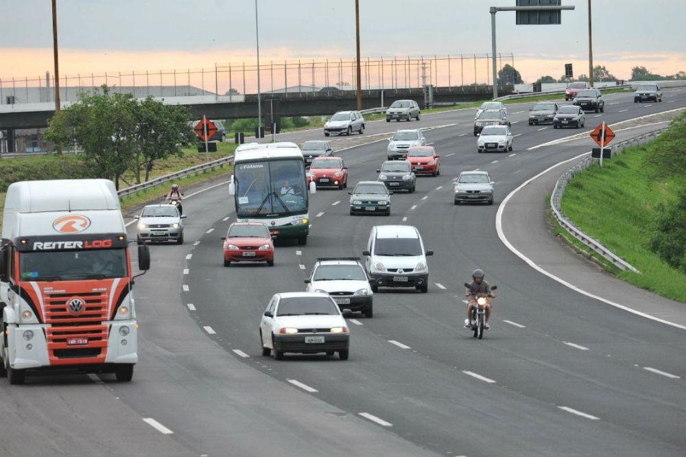 Freeway poder&aacute; ter acostamento liberado no Carnaval