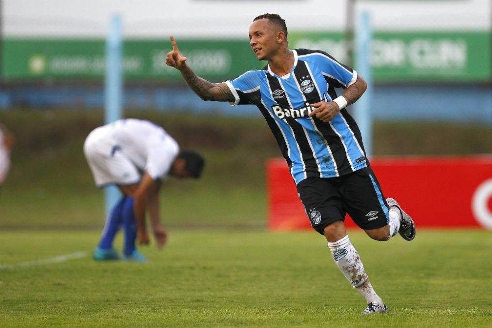Everton marcou um gol e deu a assist&ecirc;ncia para o gol de Luan