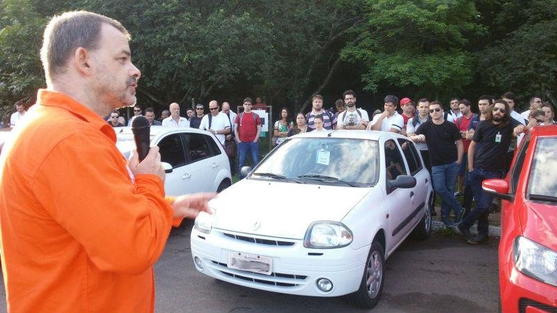 Petroleiros da Refap participam de protesto nacional por mais seguran&ccedil;a 