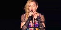  Imagem de Madonna envolta na bandeira de Taiwan cria polêmica 