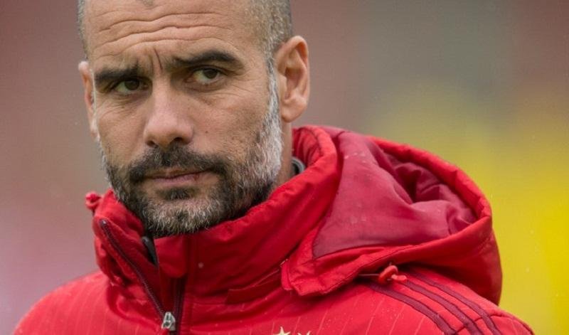 Sou como uma mulher, posso fazer v&aacute;rias coisas ao mesmo tempo, diz Guardiola