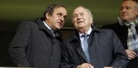 Blatter e Platini comparecerão ante comissão de apelações da Fifa