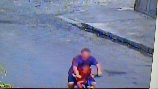 Crian&ccedil;a foi encontrada na madrugada desta ter&ccedil;a