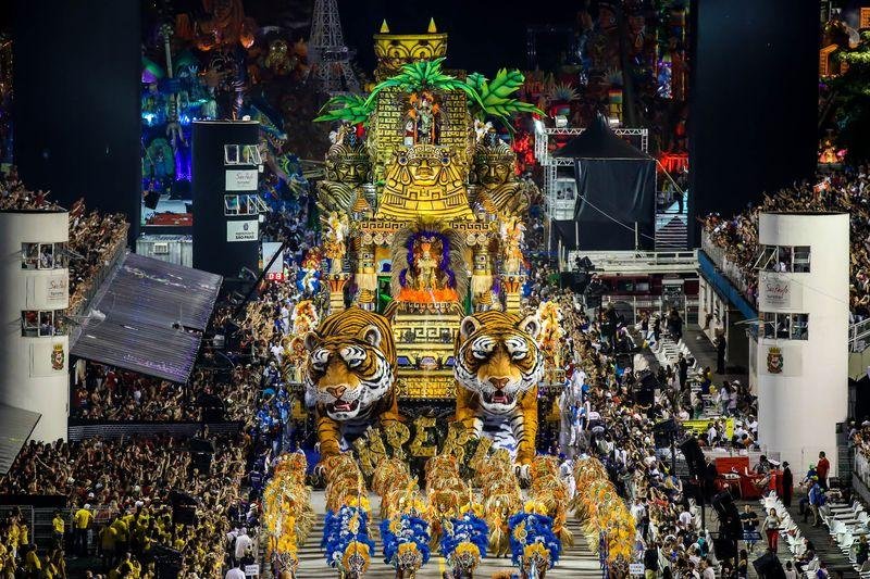 Dois jurados deixaram notas em branco e confus&otilde;es interromperam revela&ccedil;&atilde;o da pontua&ccedil;&atilde;o