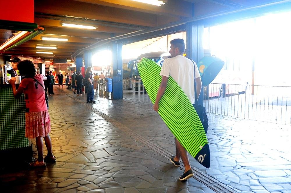 Cerca de 5 mil pessoas j&aacute; retornaram do feriado de carnaval no litoral 