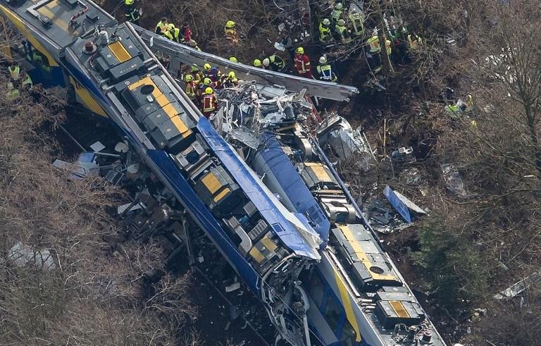 Morre d&eacute;cima primeira v&iacute;tima de acidente ferrovi&aacute;rio na Alemanha 