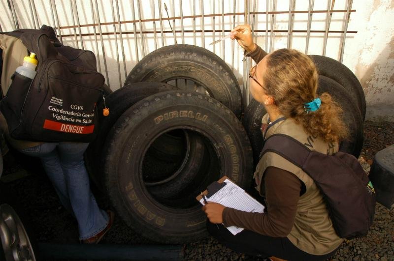 Primeira quinzena do m&ecirc;s registra 73.872 poss&iacute;veis casos da doen&ccedil;a no Brasil