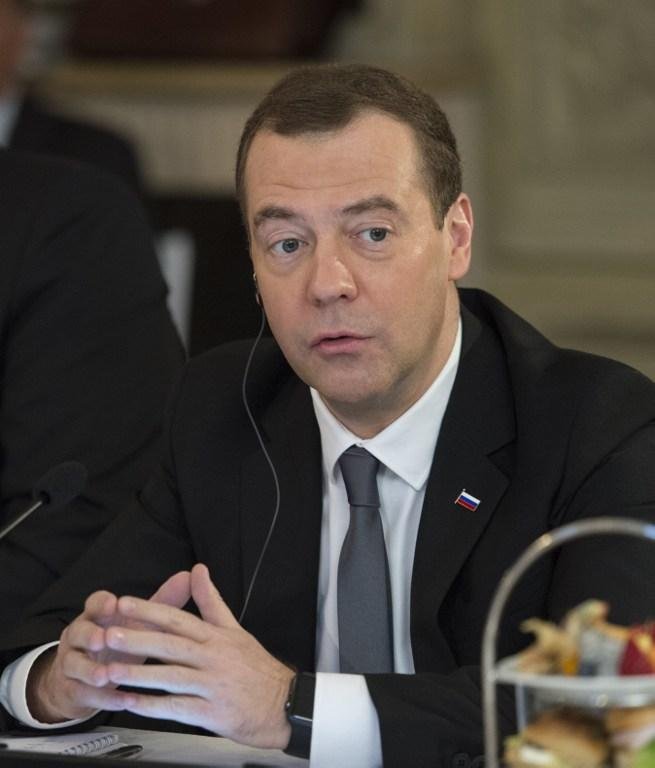 Segundo Medvedev, militares russos e americanos devem estar em contato constante
