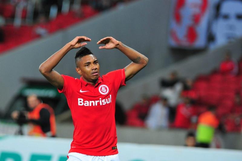 Atacante sofreu les&atilde;o na coxa ap&oacute;s jogo contra o Passo Fundo