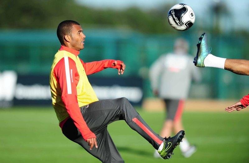 Ernando voltou a treinar ap&oacute;s les&atilde;o sofrida na Florida Cup