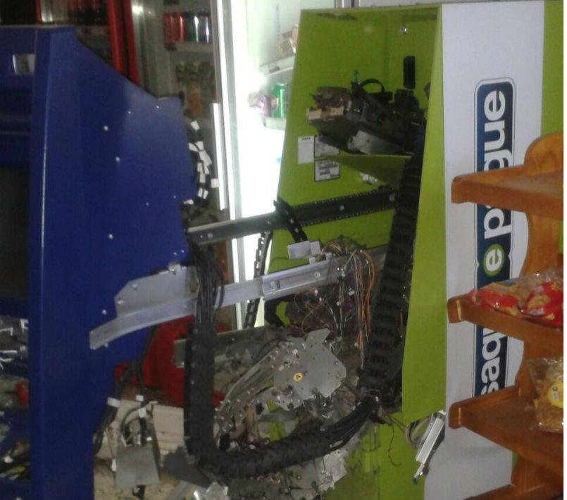 Quadrilha explode caixa eletr&ocirc;nico no Polo Petroqu&iacute;mico 