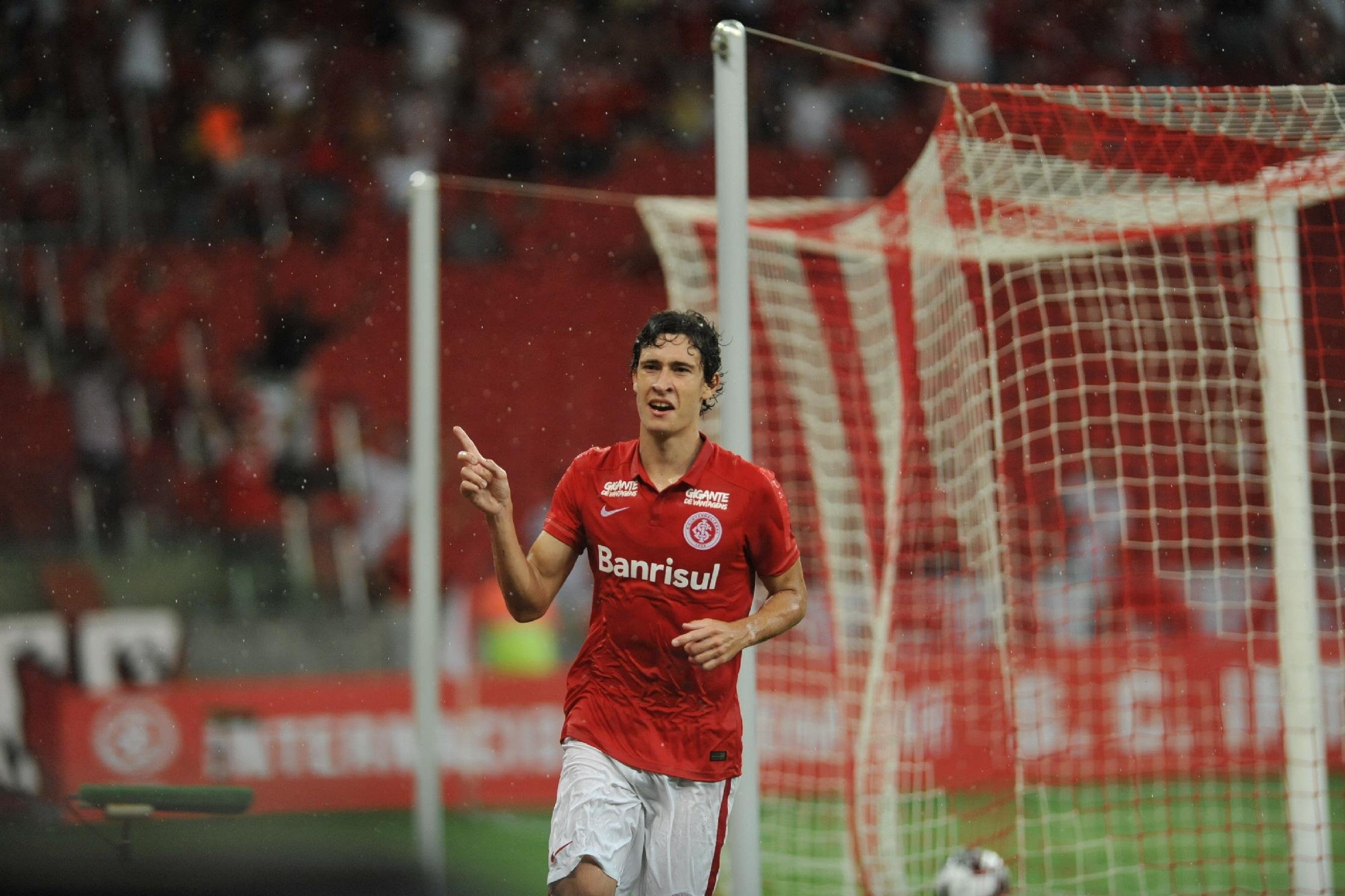 Dourado marcou o segundo gol colorado contra o Ava&iacute;